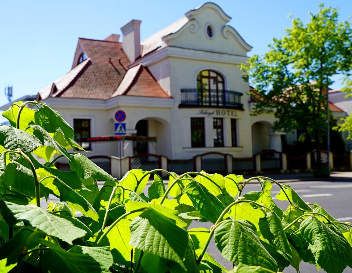 Hotel Pałacyk Konin - Housity