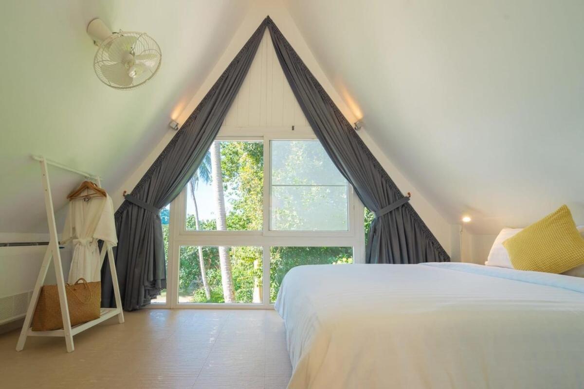 Solario Beachfront Villa - Koh Chang - Hizvo