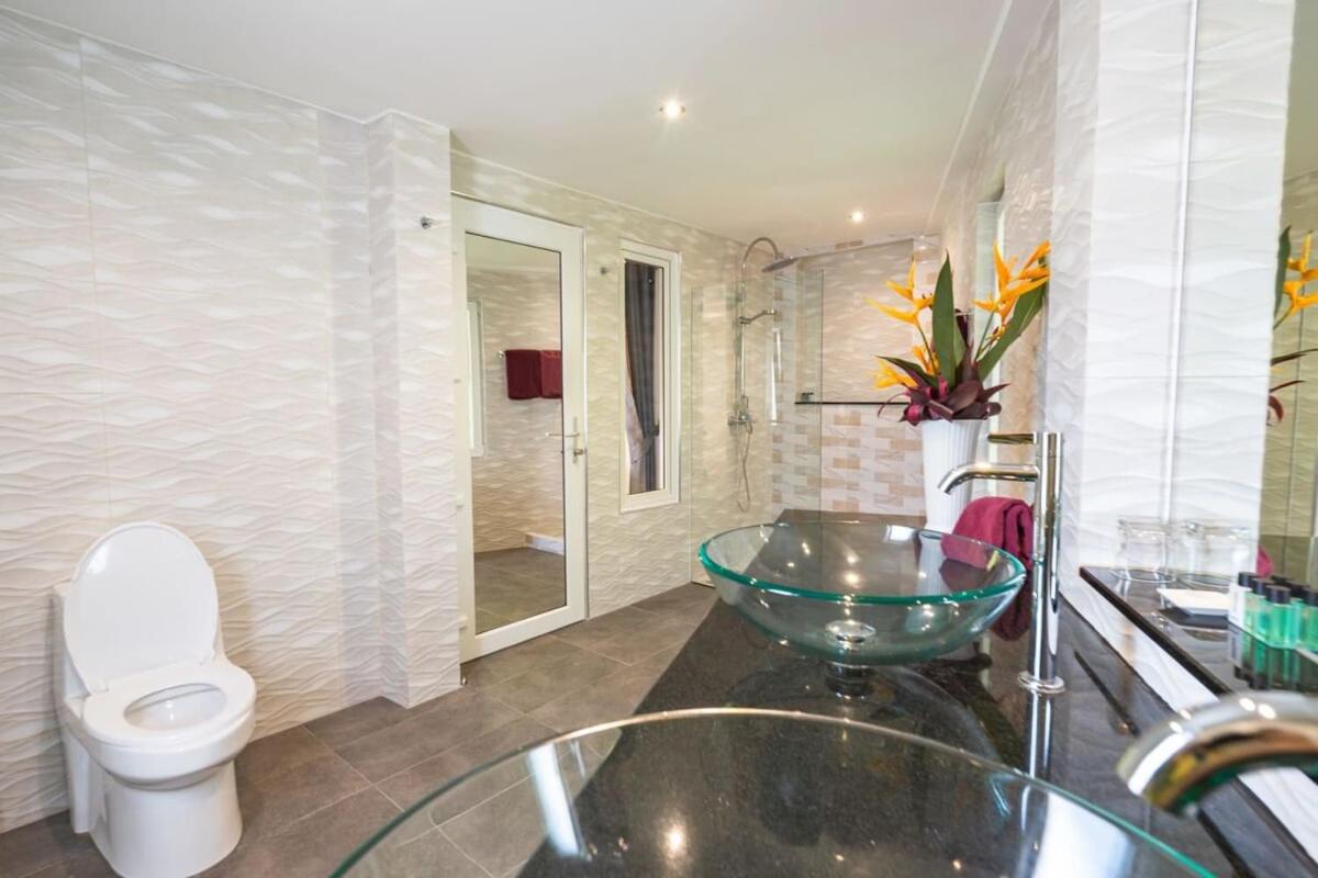 Solario Beachfront Villa - Koh Chang - Hizvo