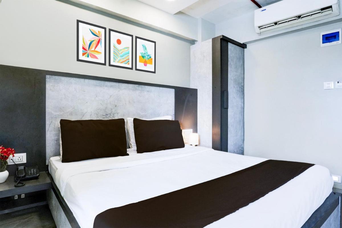 Super Townhouse Oak Vashi formerly Blue Diamond - Housity