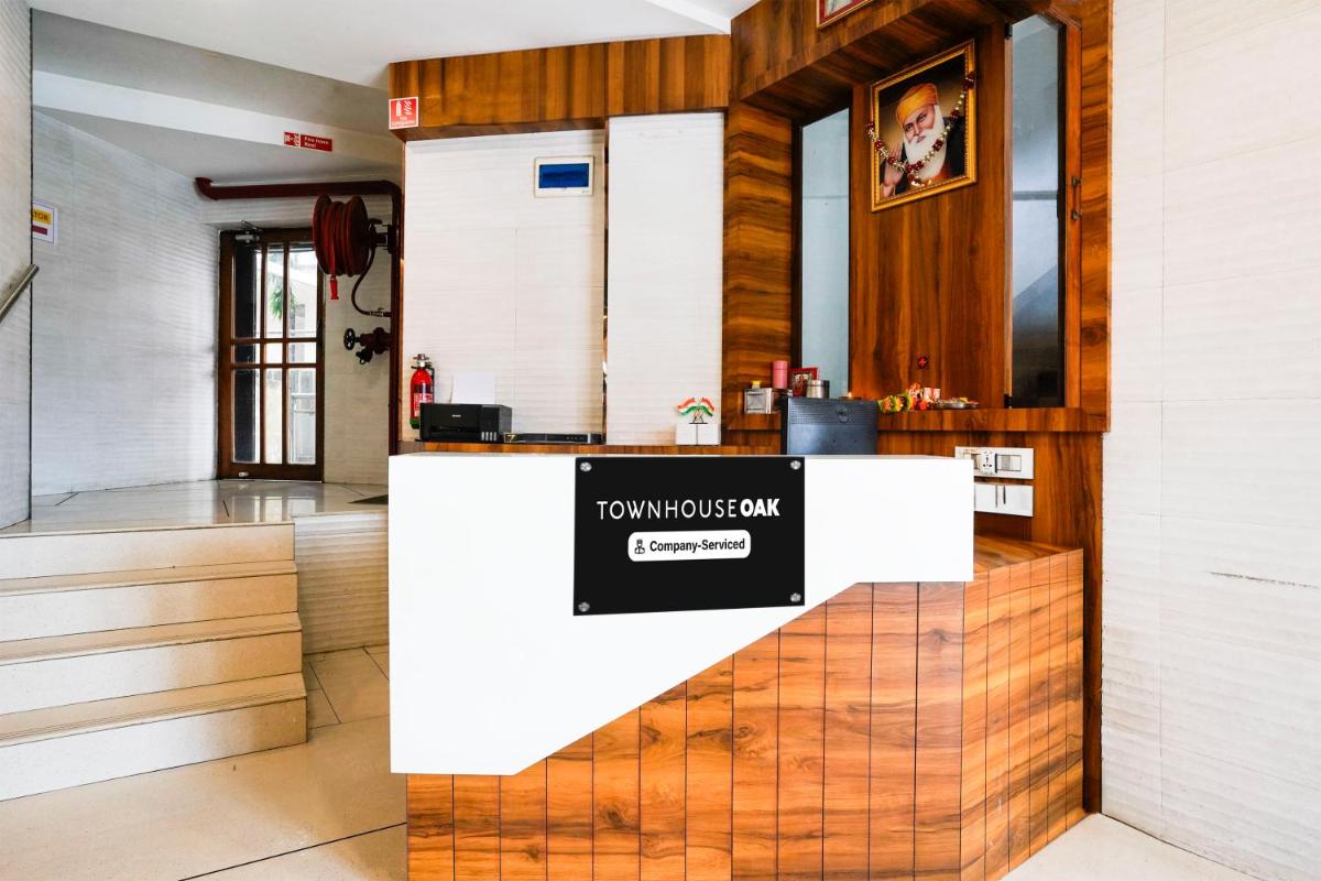 Super Townhouse Oak Vashi formerly Blue Diamond - Housity
