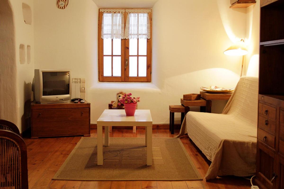 Quiet apartment! Sagrada Familia! - Housity
