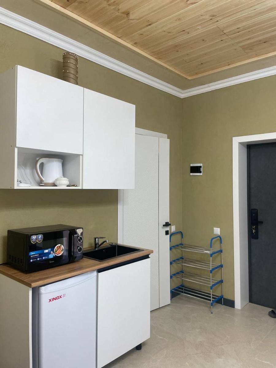 Amirhan Guest house - Housity