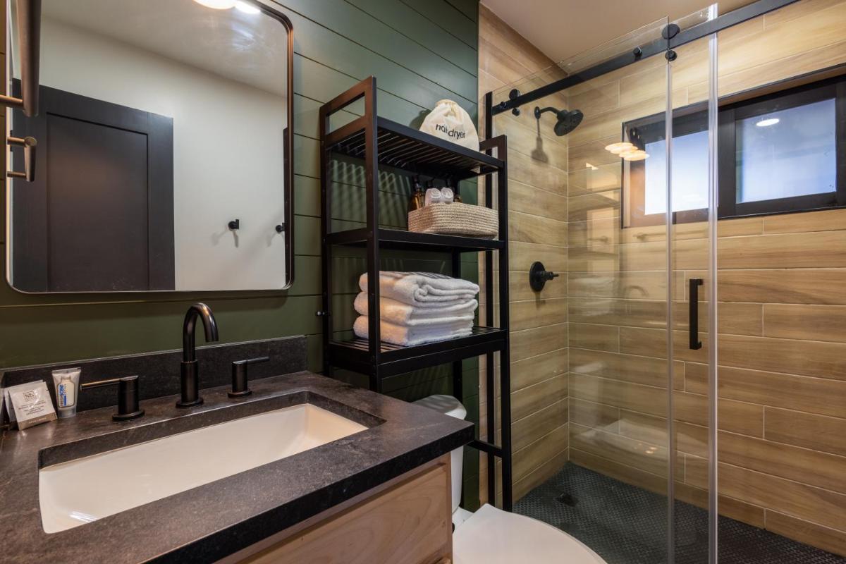 TimberLodge Inn - Housity