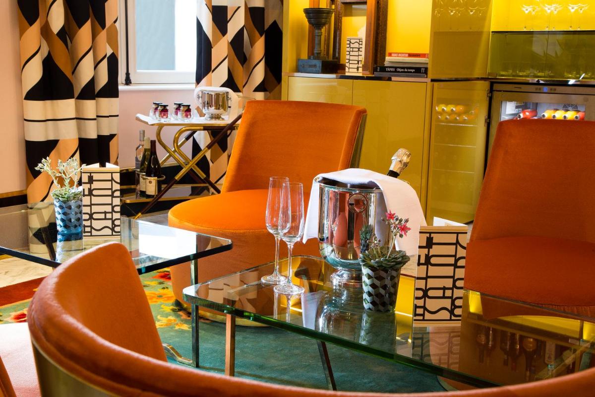 Coin salon dans l'établissement Hôtel Saint-Marc