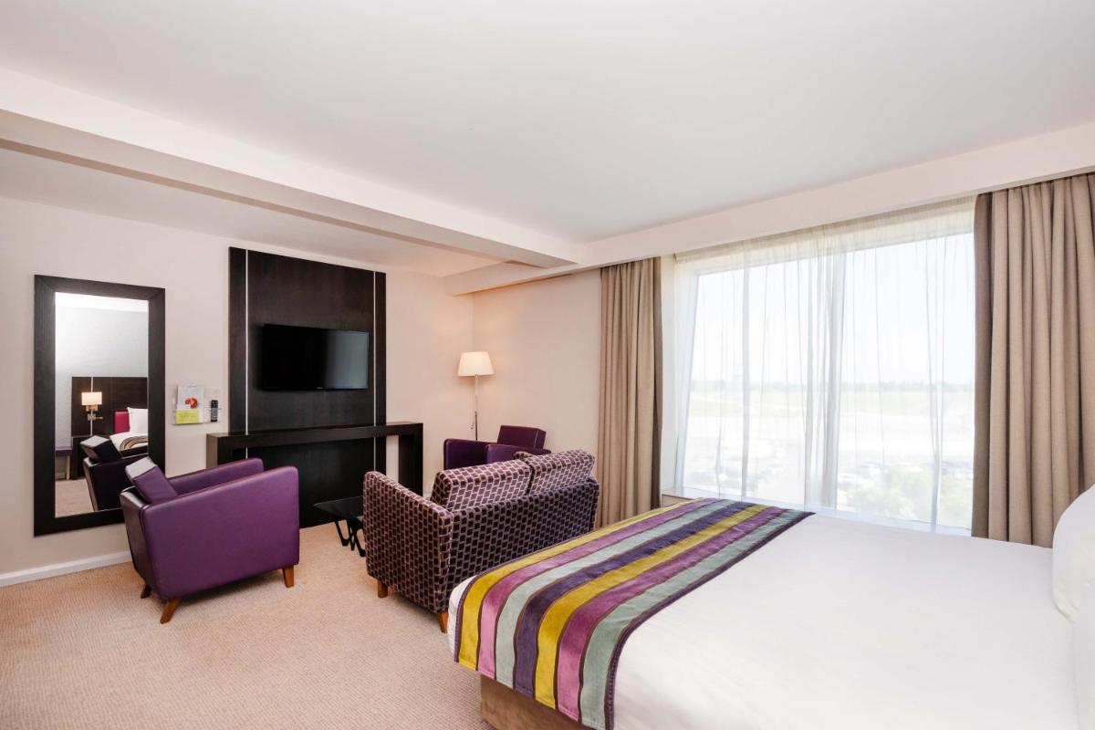 Holiday Inn Southend, an IHG Hotel - Housity