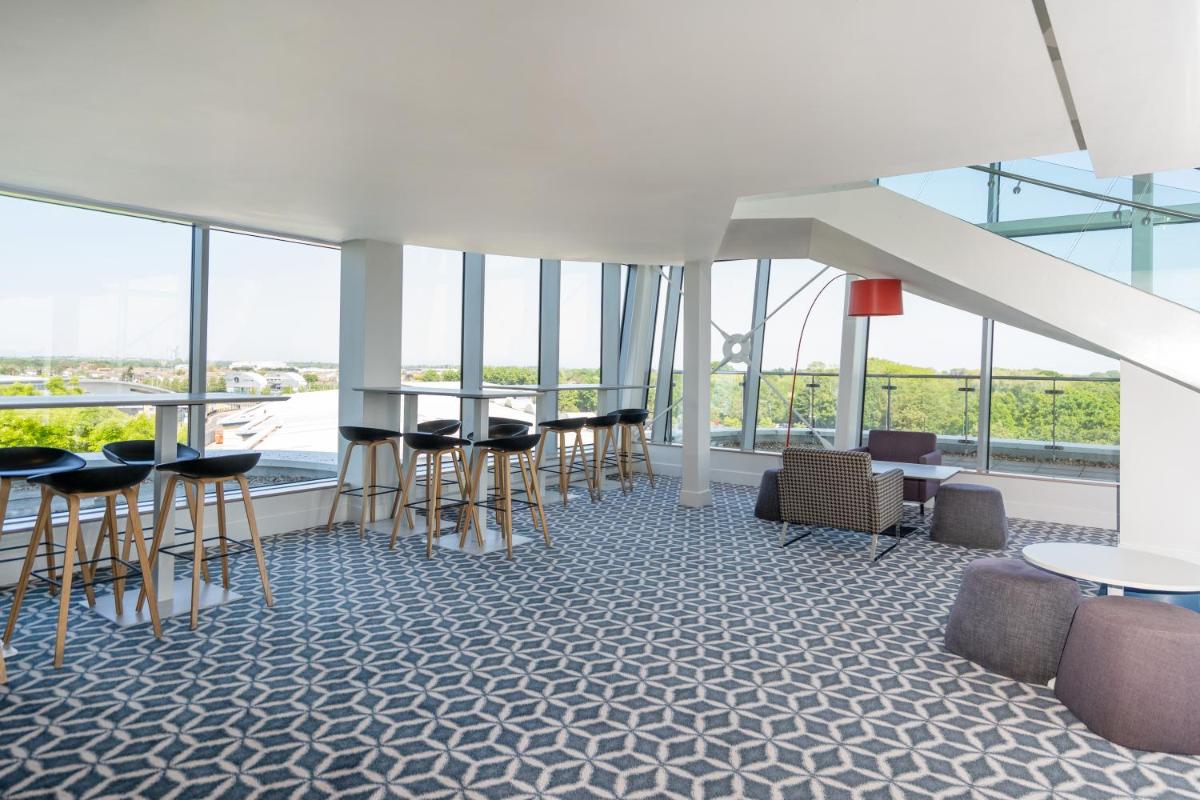 Holiday Inn Southend, an IHG Hotel - Housity