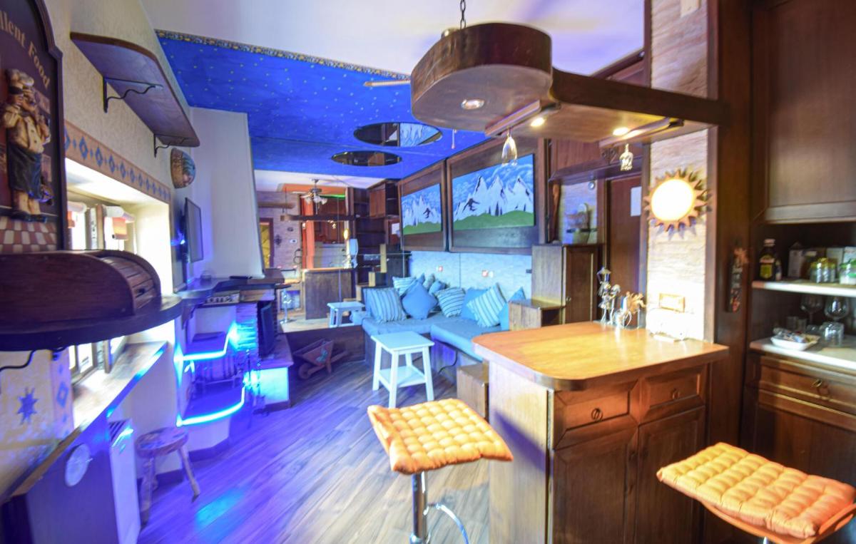 Lovely Apartment In Micigliano - Housity