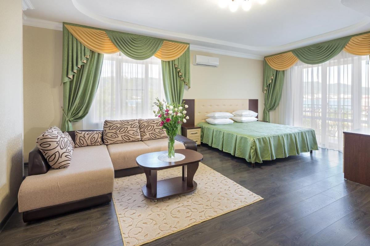 Guest House Royal - Housity