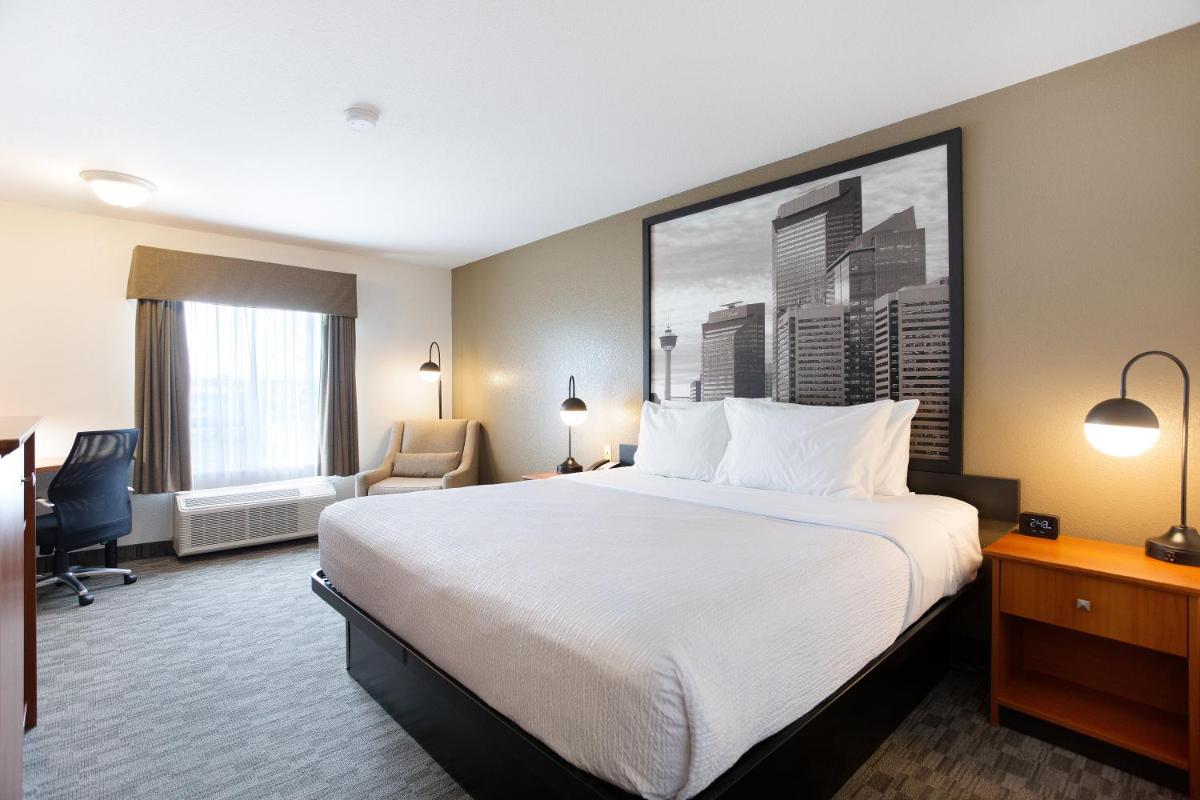 Super 8 by Wyndham Calgary Shawnessy Area - Housity