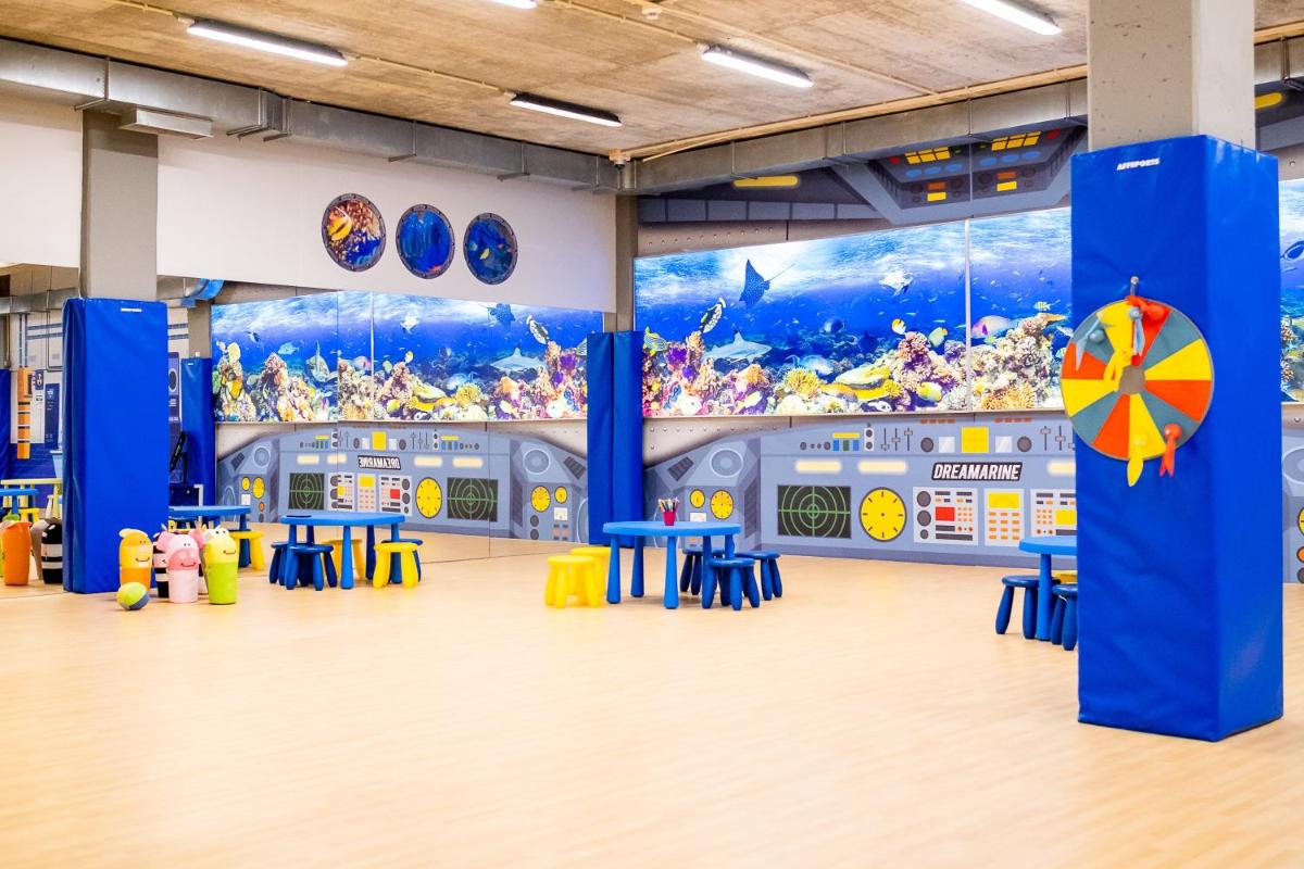 O clube infantil de Onyria Marinha Cascais, Vignette Collection by IHG