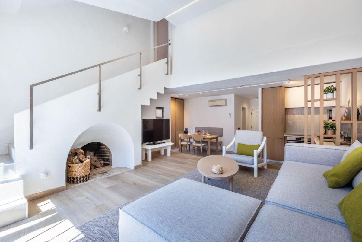Uma área de estar em Onyria Marinha Cascais, Vignette Collection by IHG