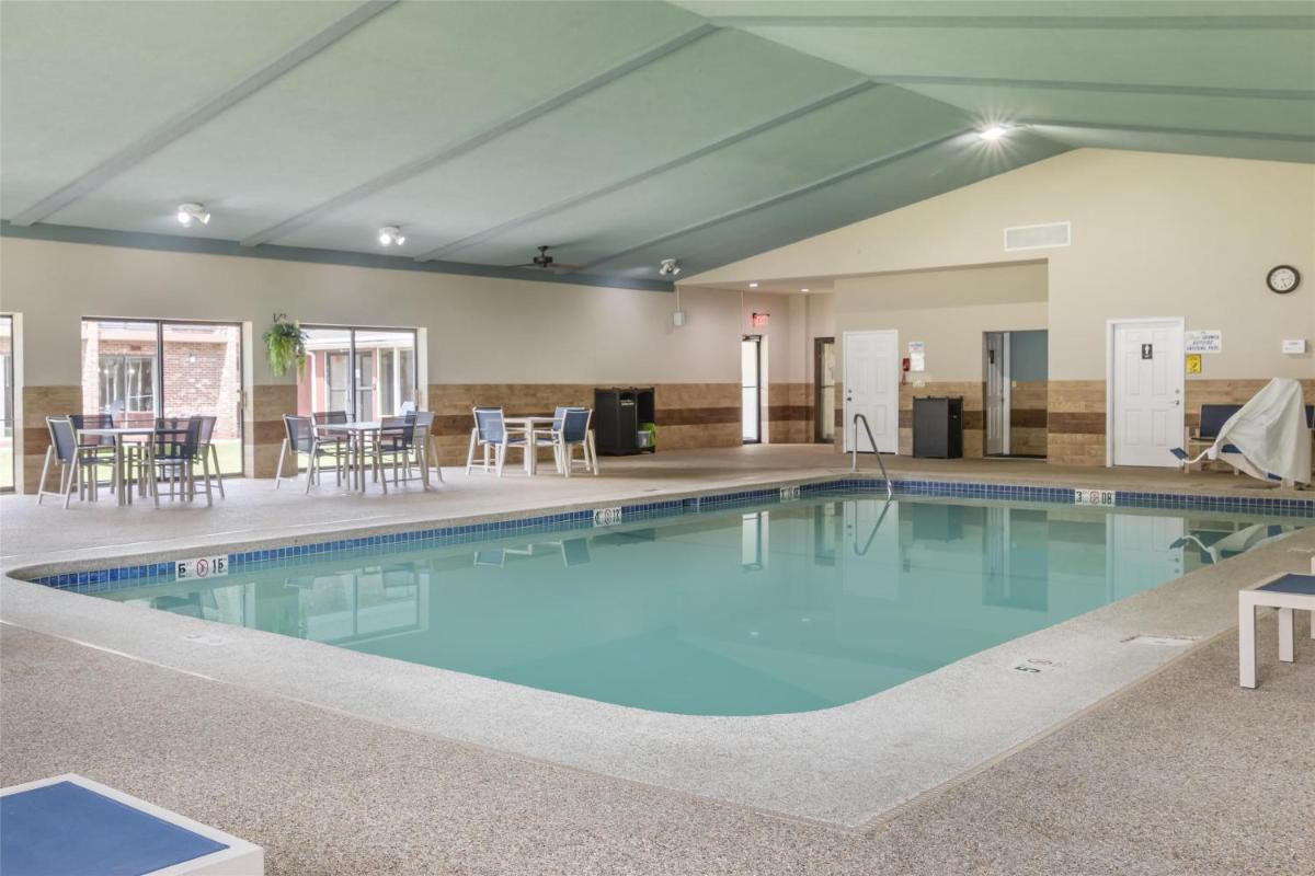 Best Western Plus Keene Hotel - Housity