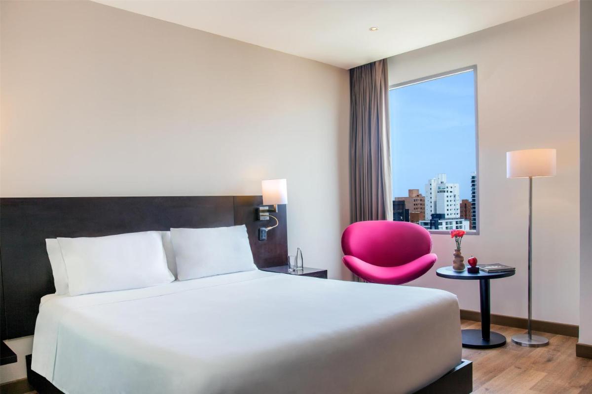 NH Collection Royal Smartsuites - Housity