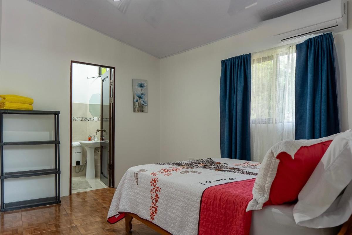 Yellow House - Housity