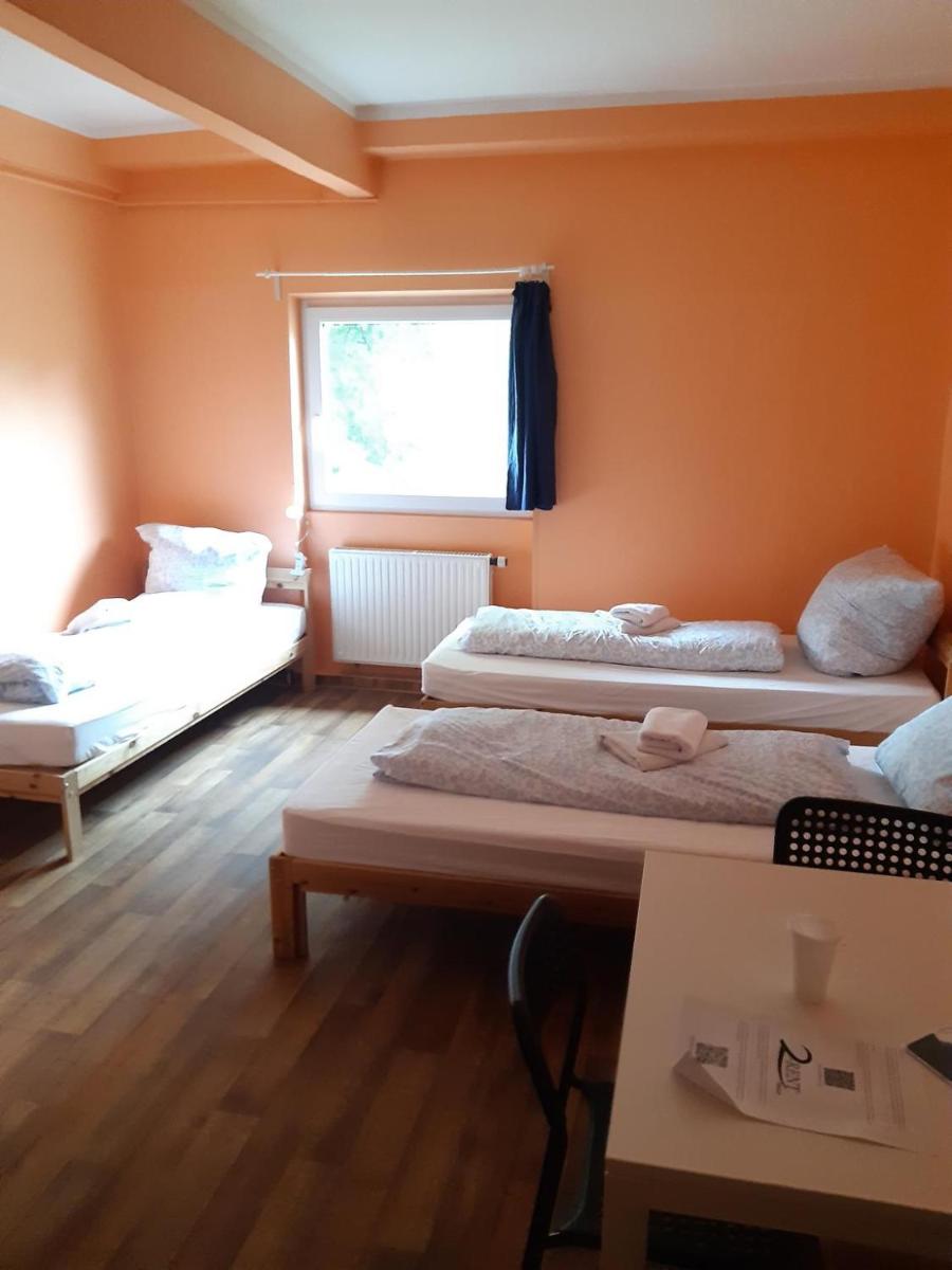 2-Rent Group Hostel Apartments EVE74 - Housity
