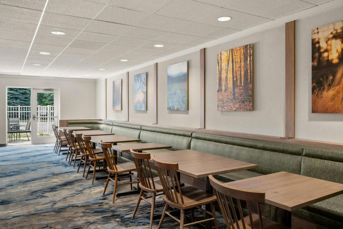 Fairfield Inn and Suites New Buffalo - Housity