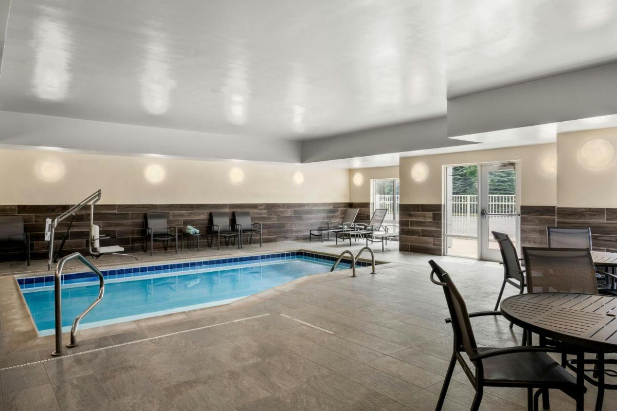 Fairfield Inn and Suites New Buffalo - Housity