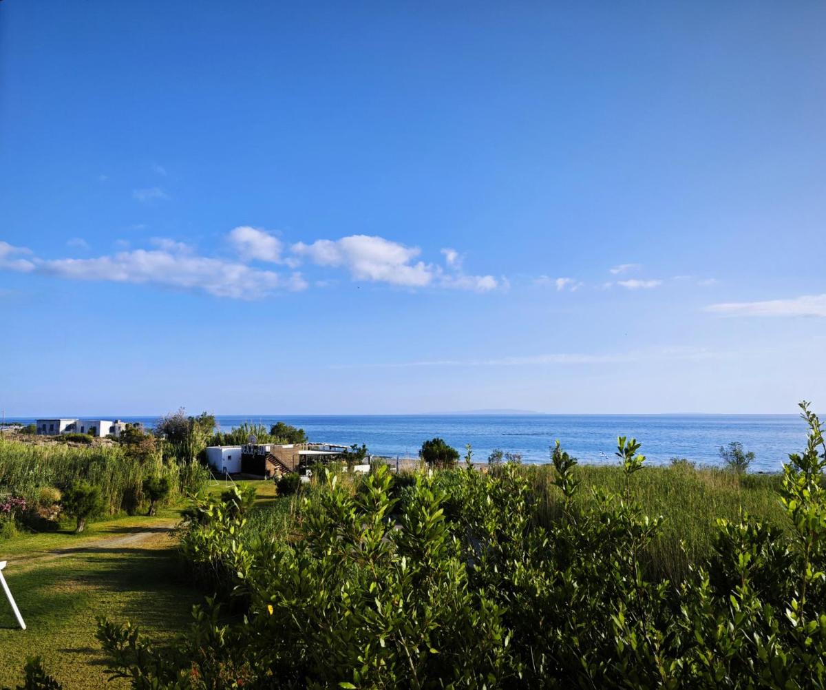 Babis & Popi Rooms and Studios - Housity