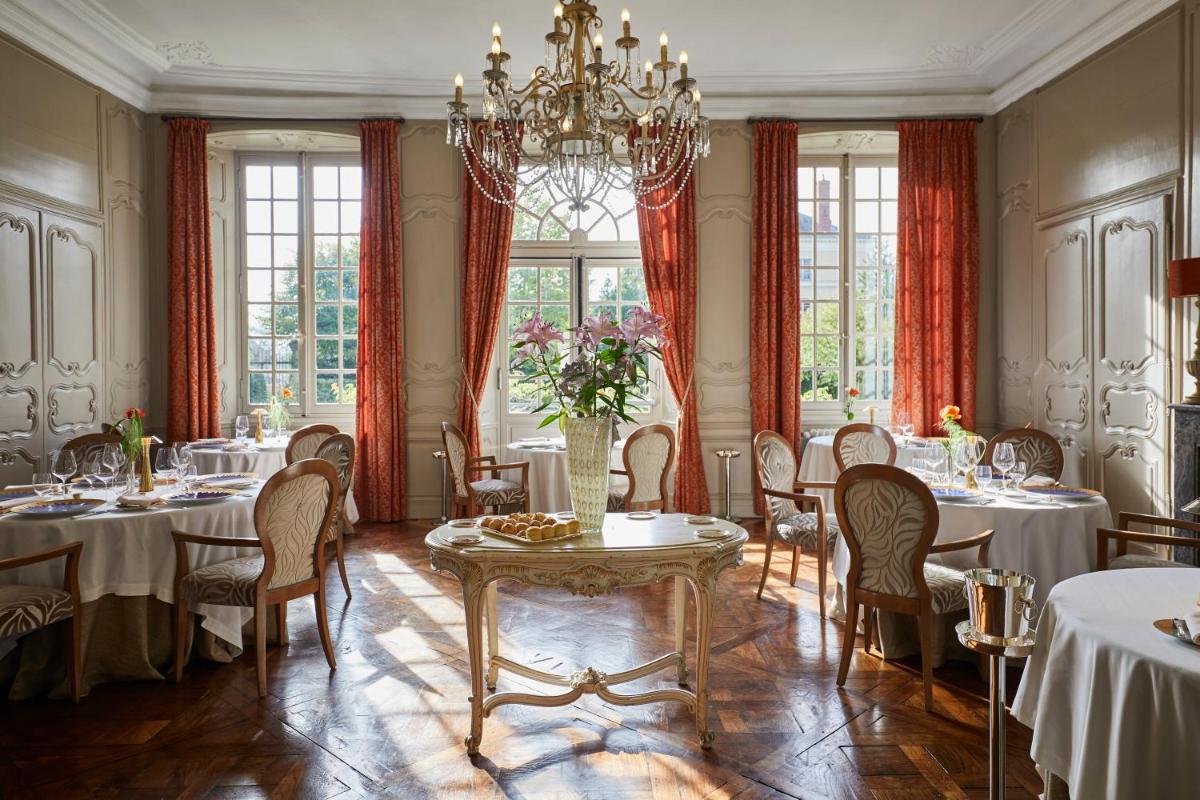 Coin salon dans l'établissement Hôtel 4 étoiles - Restaurants & Spa Périer Du Bignon