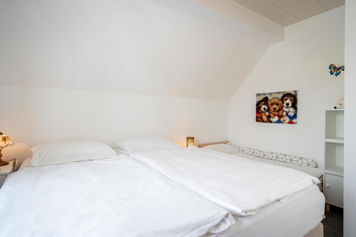 Ferienwohnung Sellin 35 - Housity