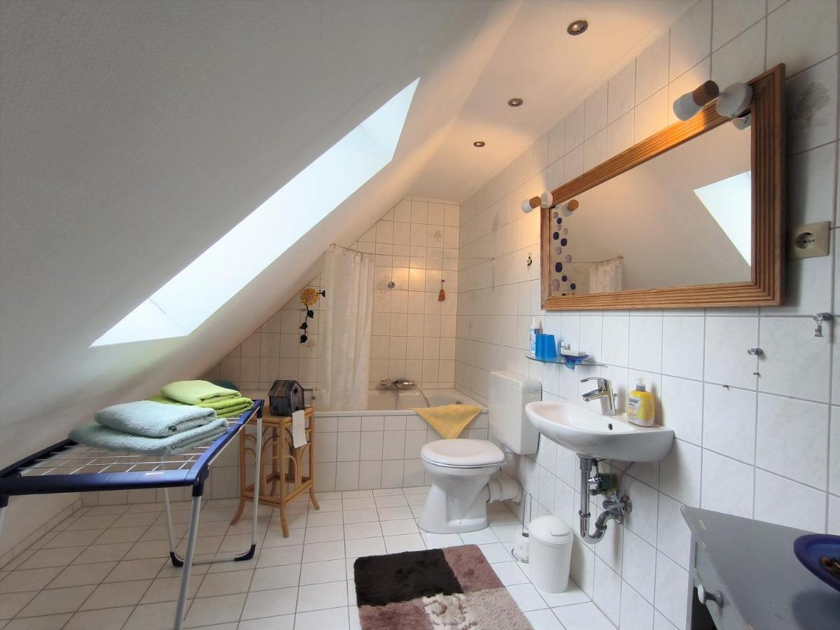 Ferienzimmer Neuhaus - Unterkunft für Wanderer - Housity