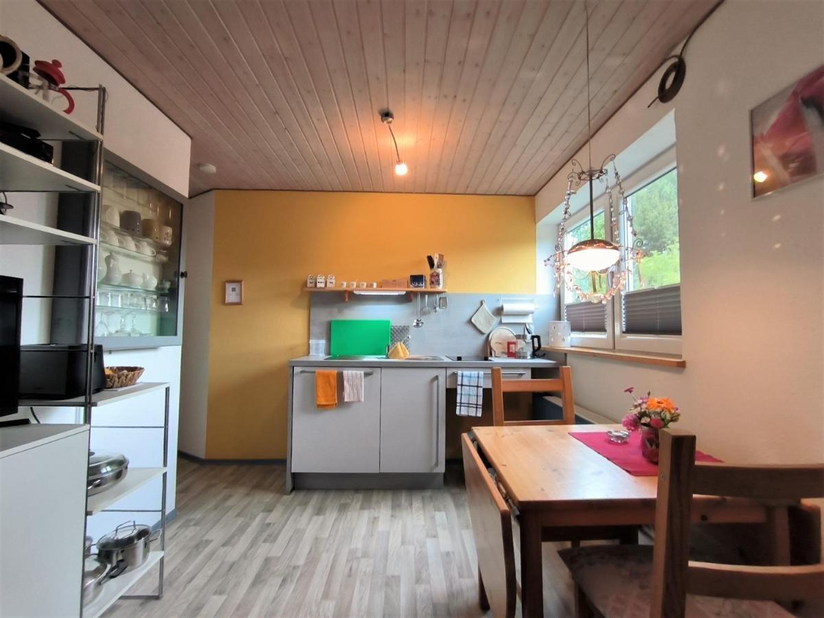 Ferienzimmer Neuhaus - Unterkunft für Wanderer - Housity