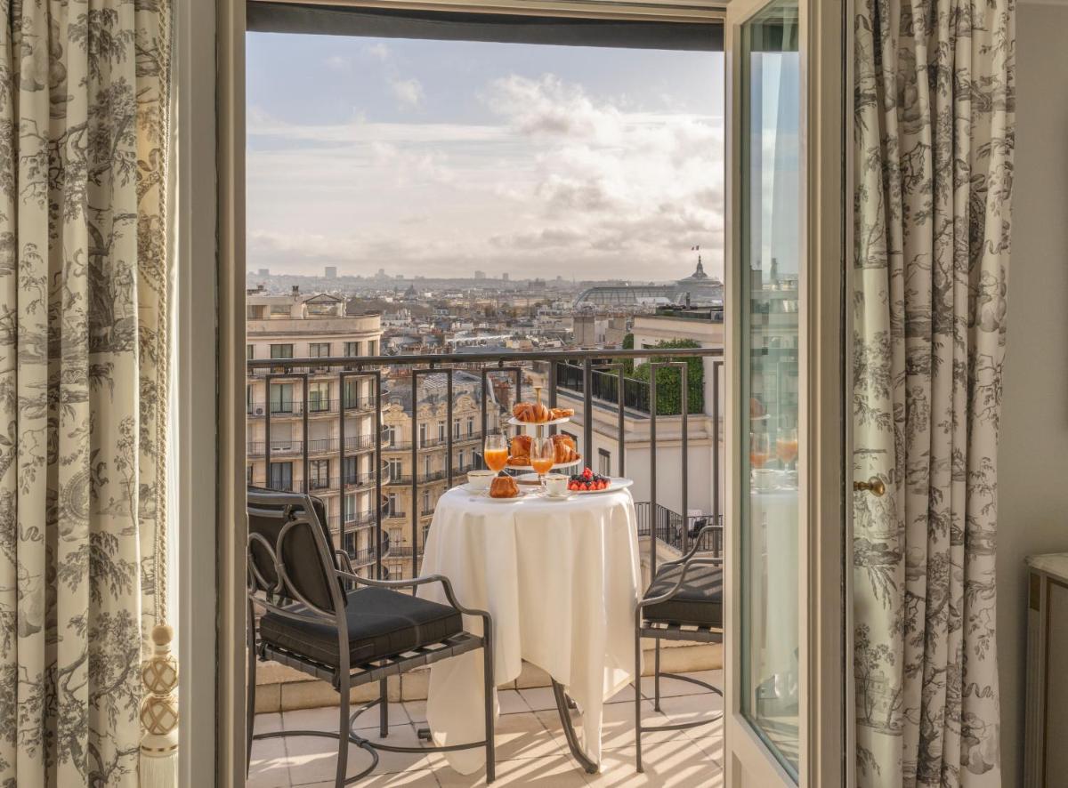 Balcon ou terrasse dans l'établissement Four Seasons Hotel George V Paris