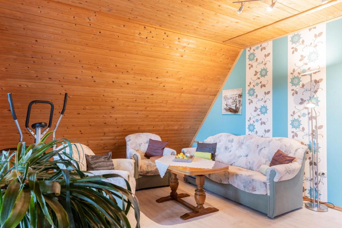 Ferienwohnung An der Eichenallee, 35200 - Housity