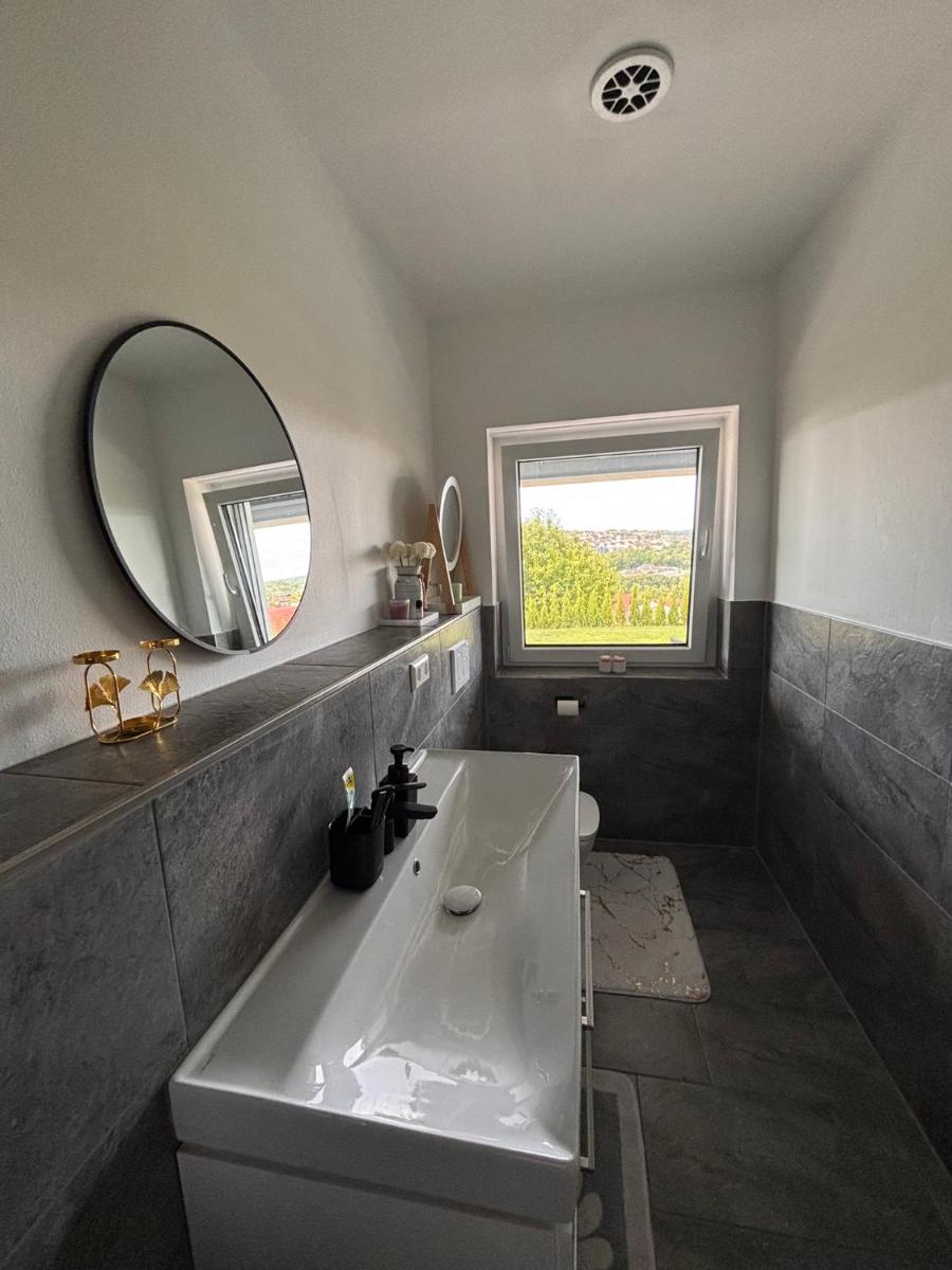 Cozy hilltop stay in Weikersheim - Housity