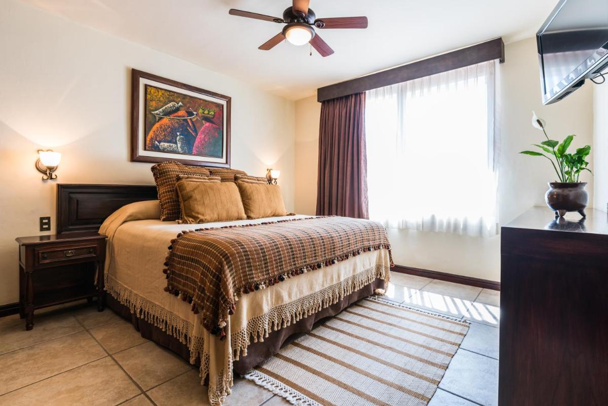 Hotel Soleil La Antigua - Housity