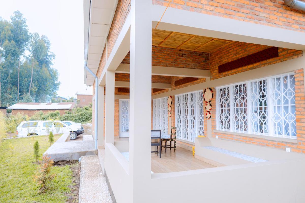 Isange Paradise Resort - Housity