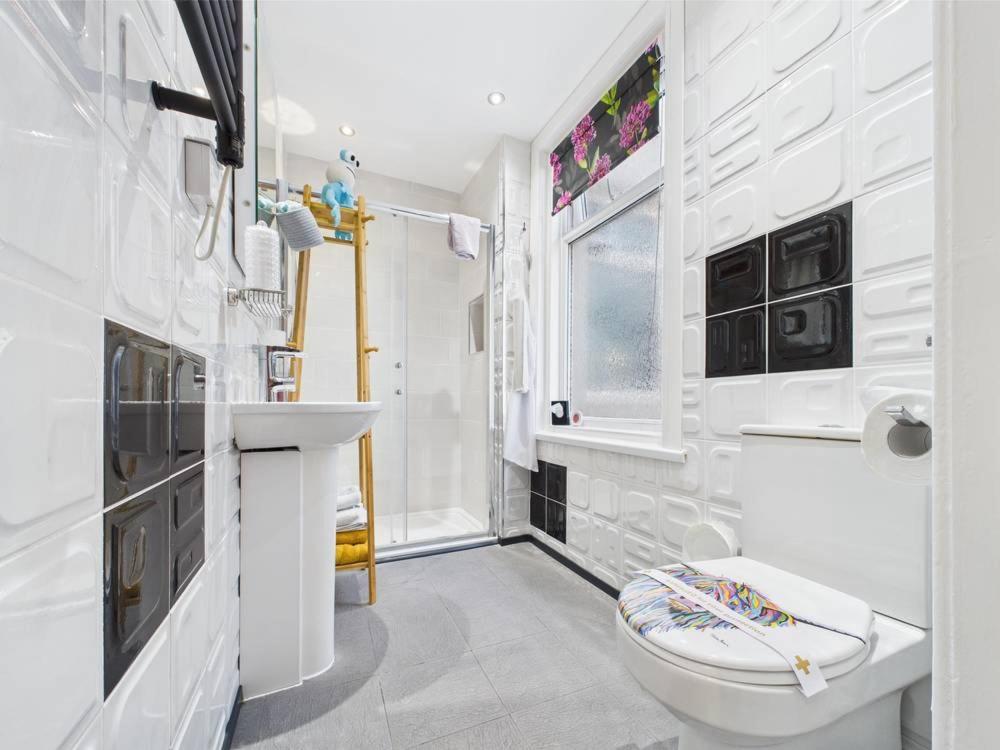 The Arthington - Housity