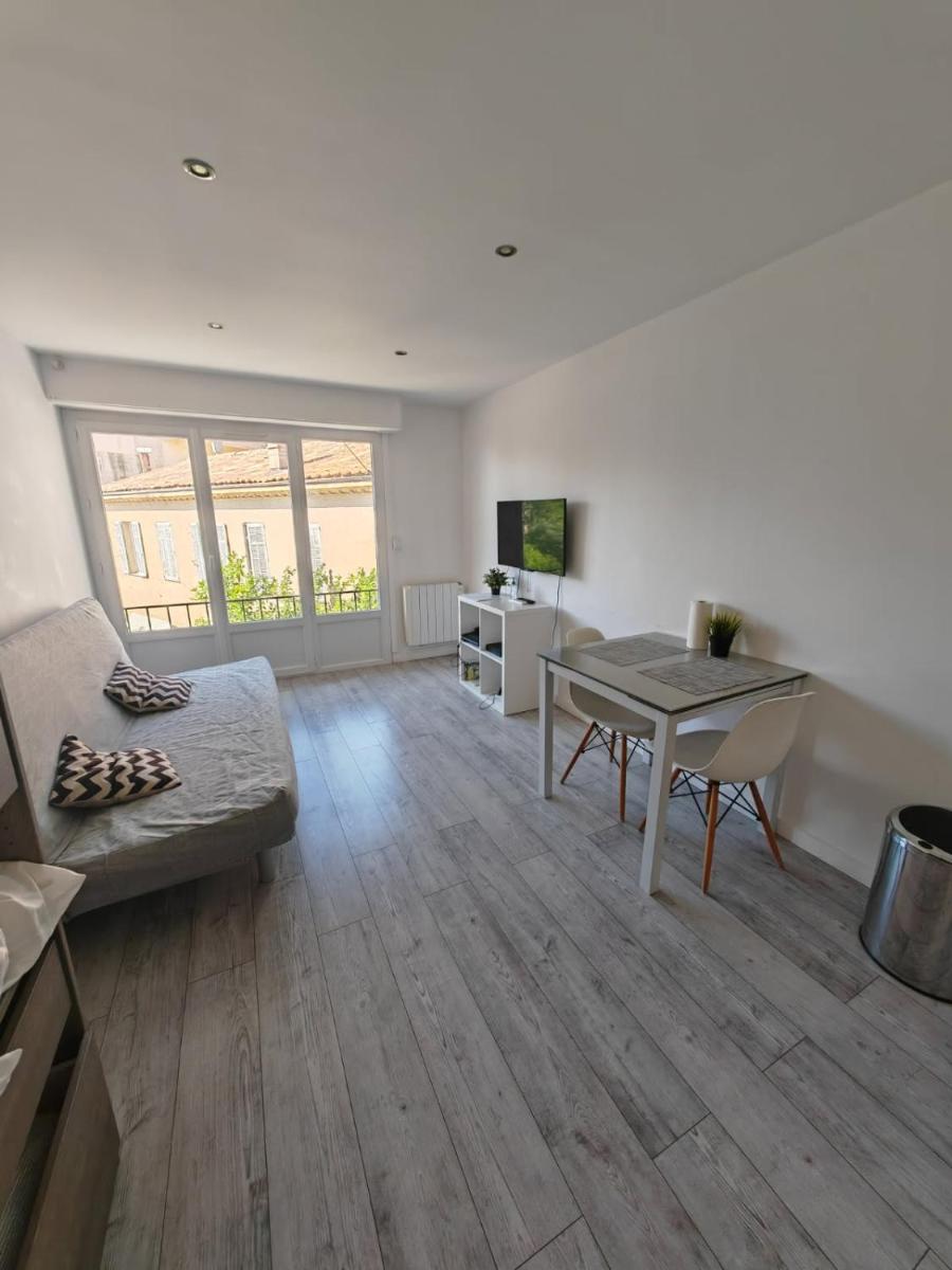 Studio Grasse Centre - Hizvo