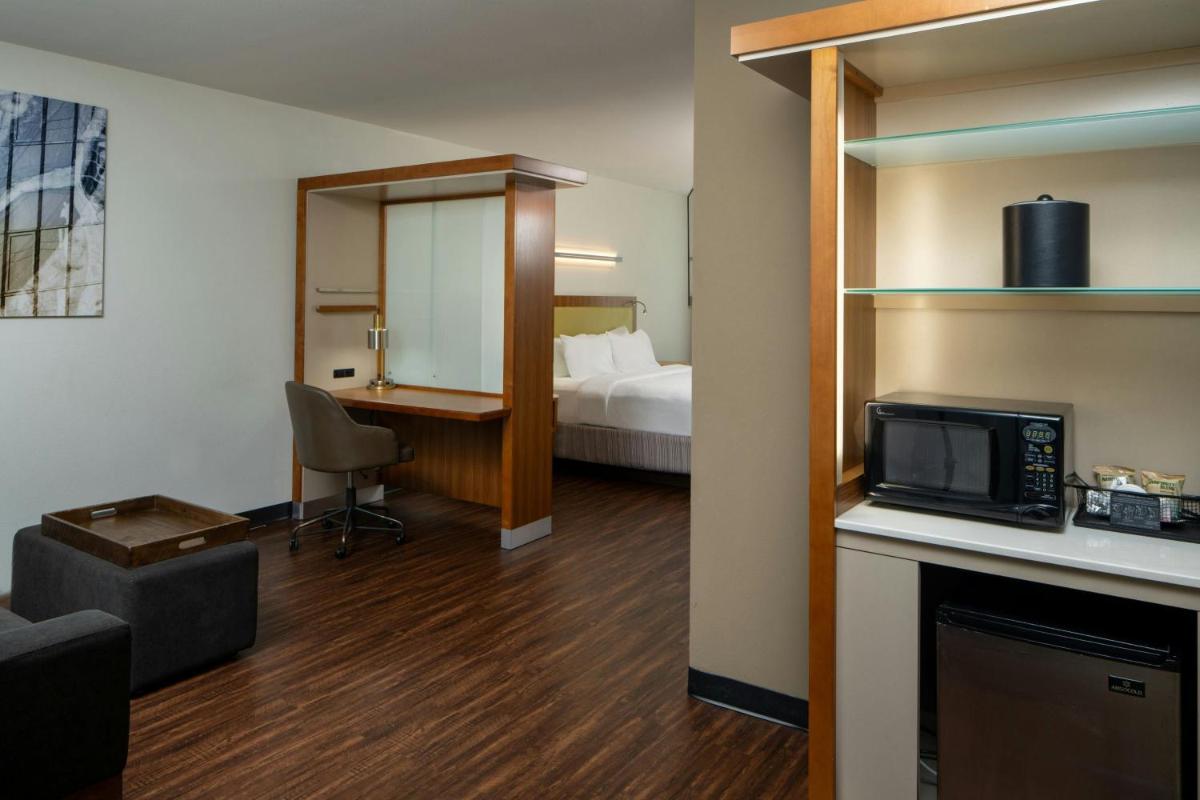 SpringHill Suites by Marriott Lake Charles - Housity