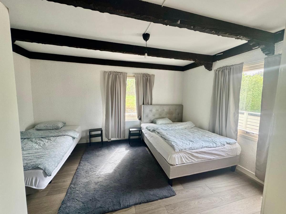 Villa med 5 sovrum - Housity