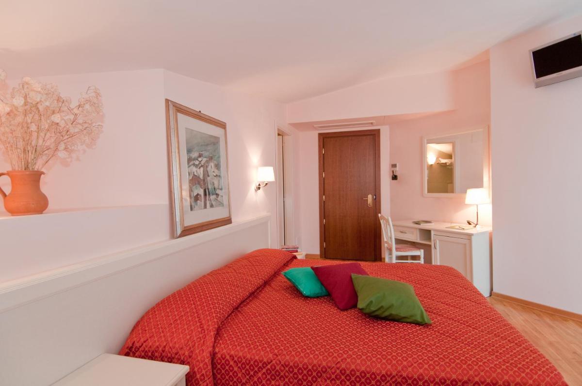 Albergo Ristorante Siro - Housity