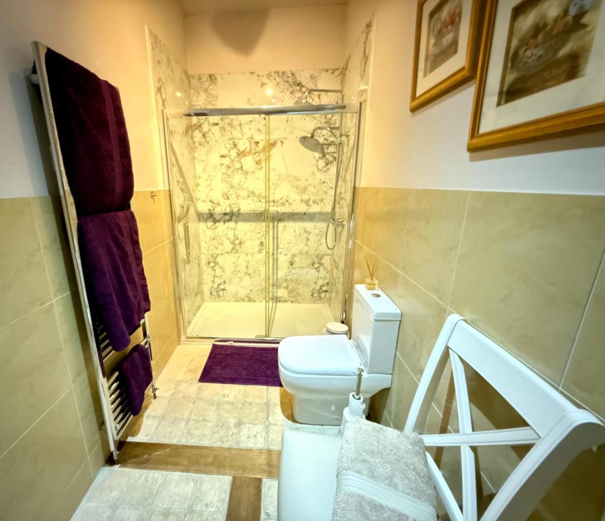 Royal Portrush Golfing Accommodation at The Flax Mill - Housity