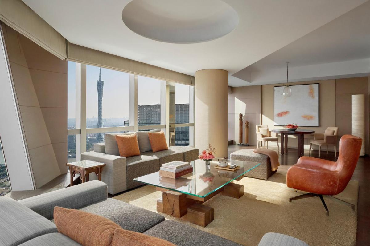 Park Hyatt Guangzhou - Free Shuttle Bus to Canton Fair Complex & Overseas Buyer Registration Services during Canton Fair Period - Hizvo