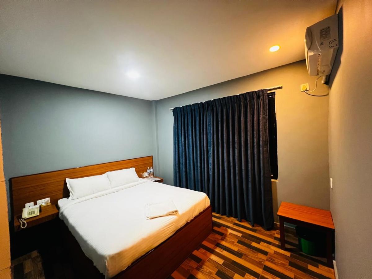 Tourist Land Resort - Housity