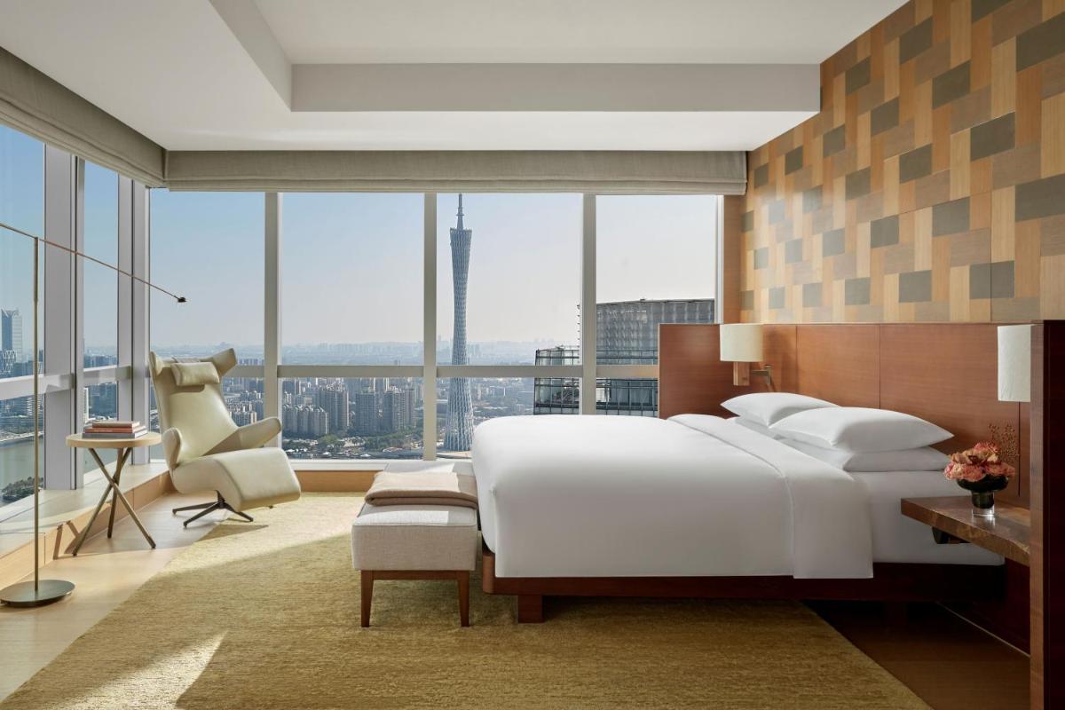 Park Hyatt Guangzhou - Free Shuttle Bus to Canton Fair Complex & Overseas Buyer Registration Services during Canton Fair Period - Hizvo
