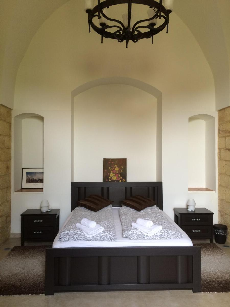 Miriam Short Term Rental - Housity