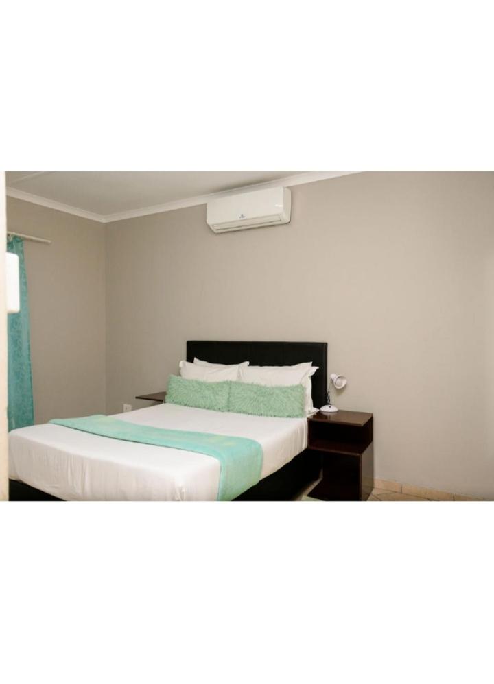 Mbuso Guest House - Housity