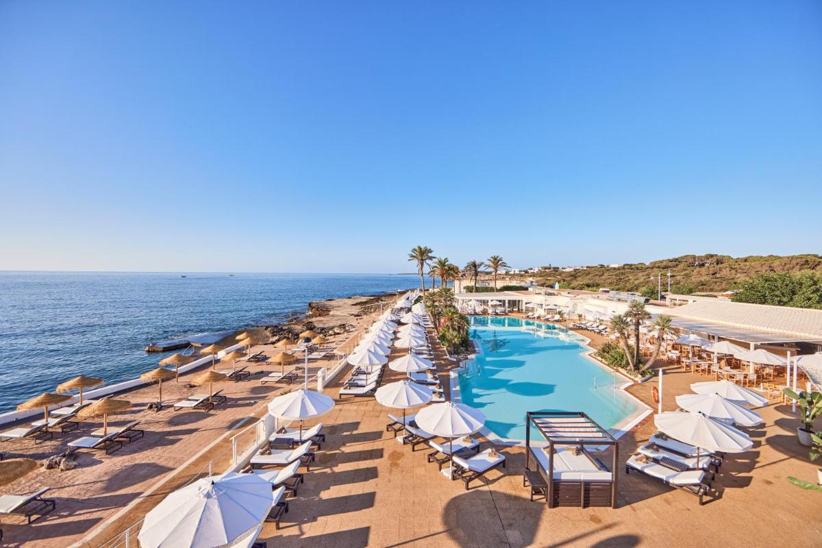 Piscina en o cerca de AluaSoul Menorca - Adults Only