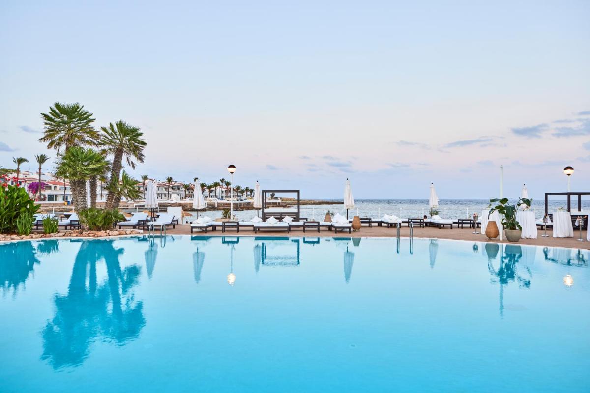 Piscina en o cerca de AluaSoul Menorca - Adults Only