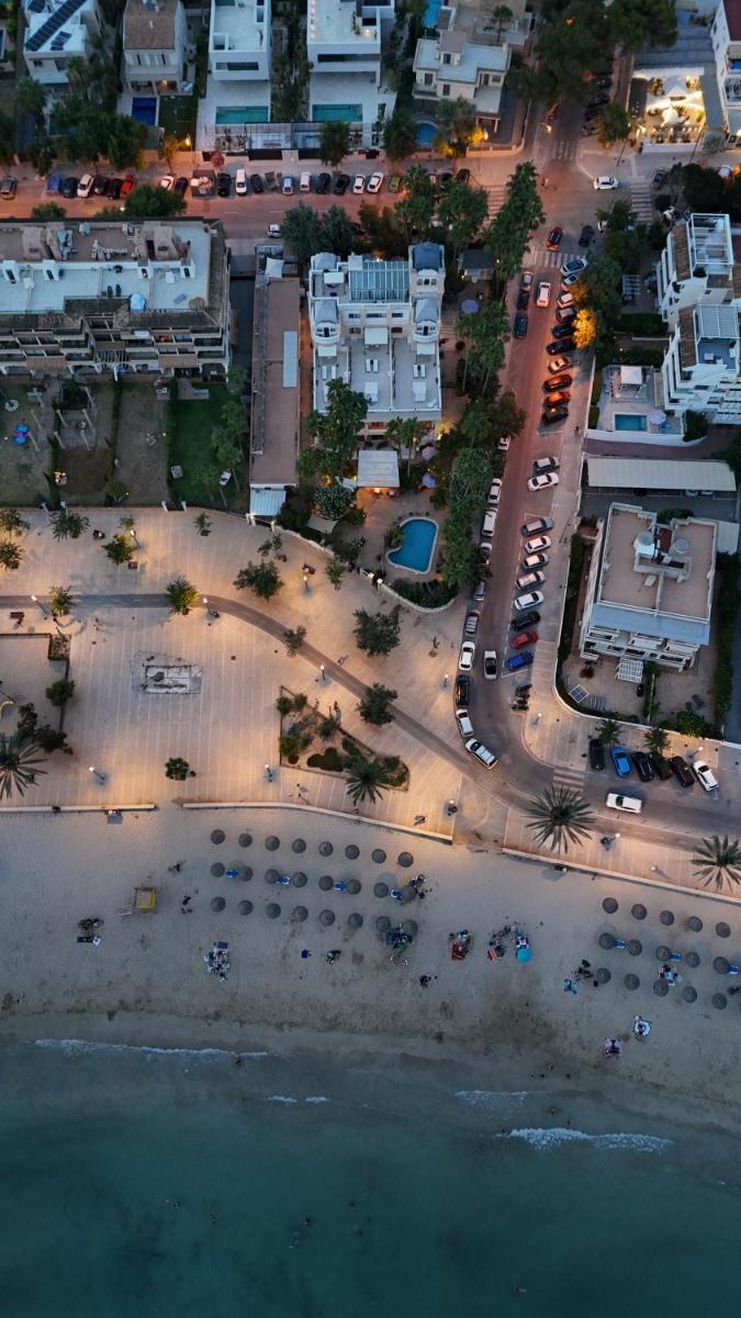 Playa de o cerca de este hotel