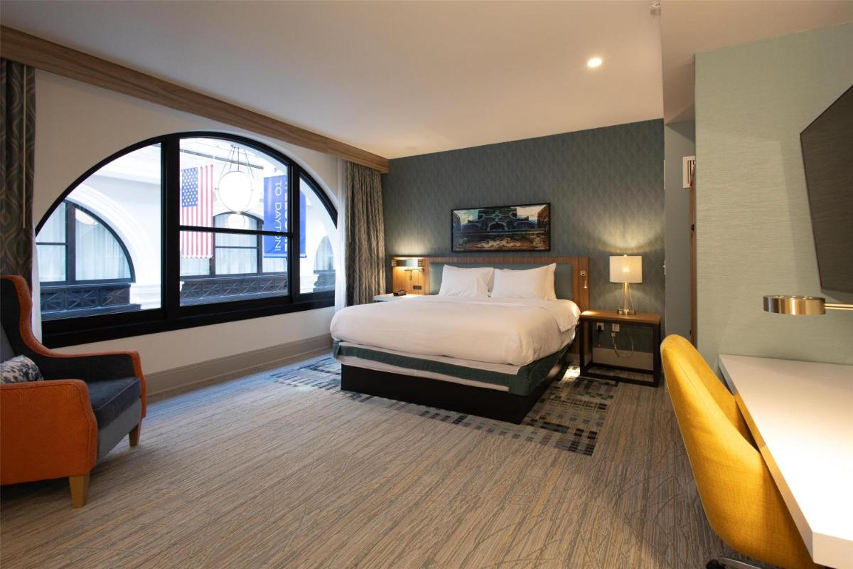 Hilton Garden Inn Dayton Downtown - Housity