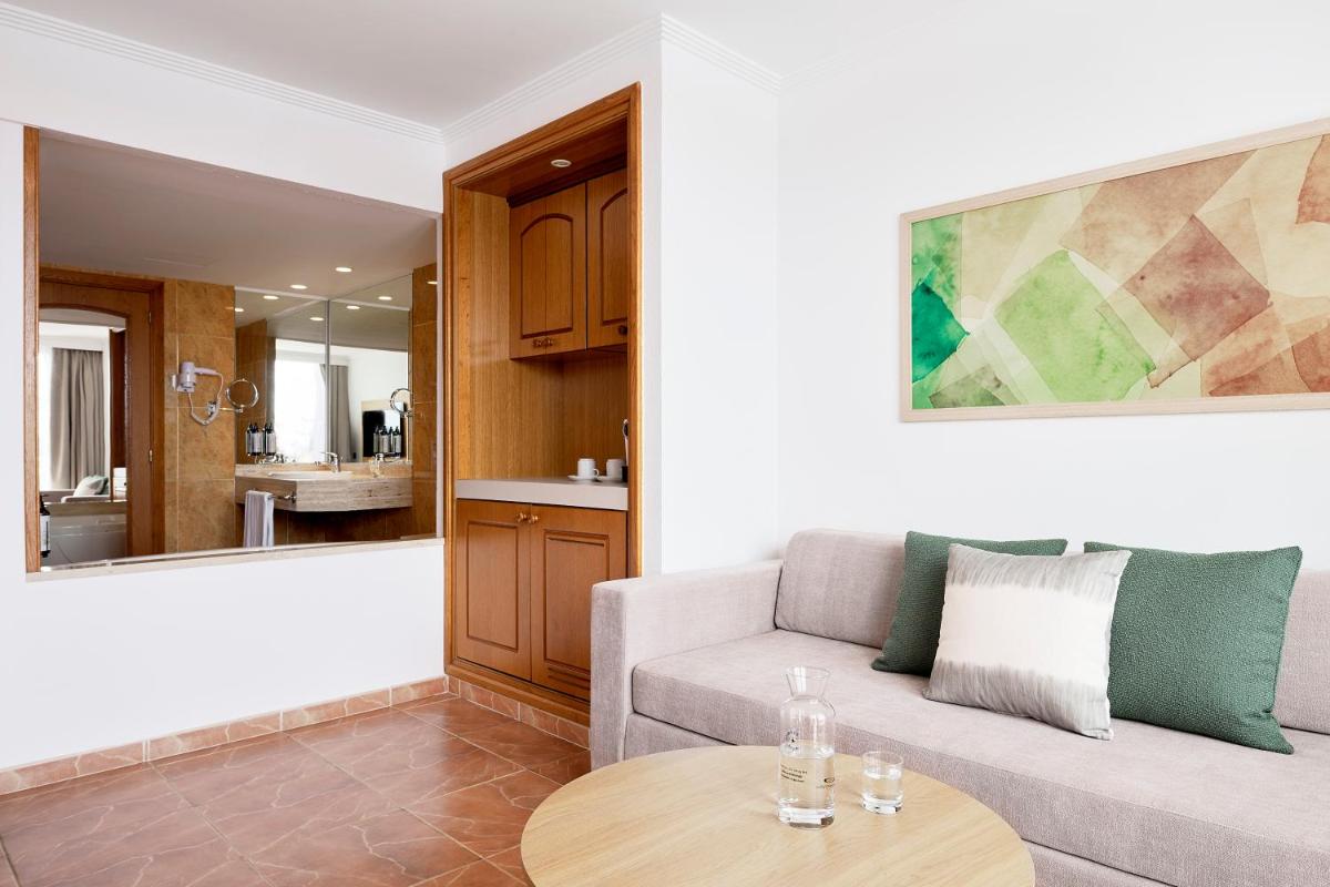 Zona de estar de Iberostar Selection Jardín del Sol Suites - Adults Only