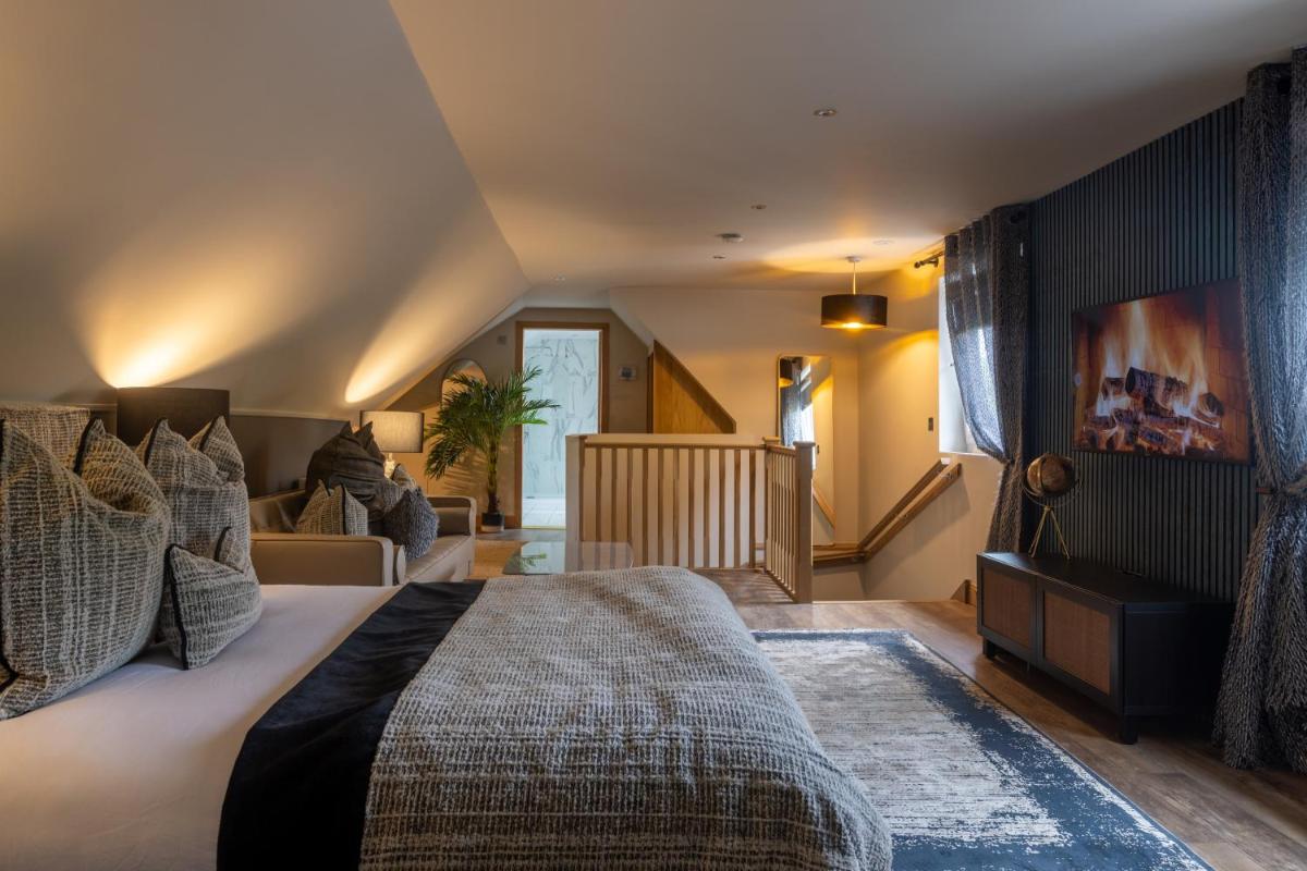 Luss Cottages at Glenview - Housity