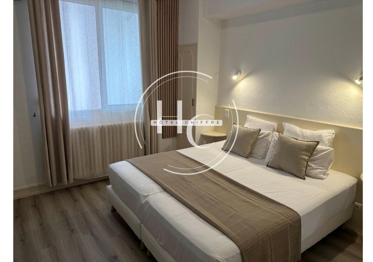 Hotel Chiffre - Housity